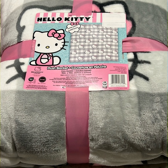 Hello Kitty Bedding Hello Kitty Plush Blanket Fullqueen 9 X 90 Gray